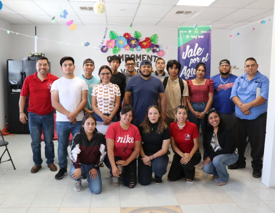 El Proyecto Jale por el Agua: Tejiendo Historias de Determinación y Superación en \”Águilas de Zaragoza\” 